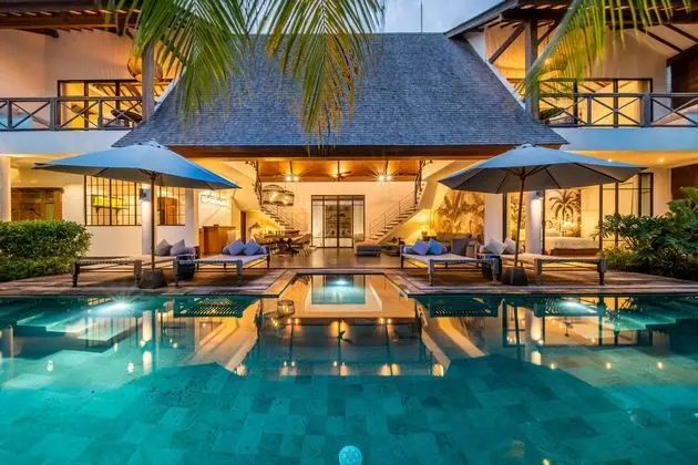 Contemporary Private Villa, 4 BR, Canggu With Staff