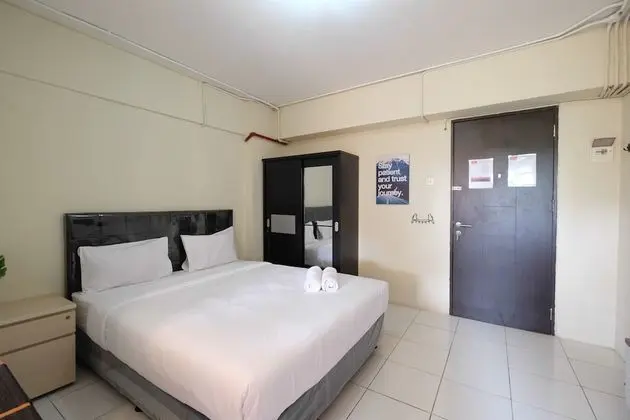 Contemporary Studio at Kebagusan City Apartment