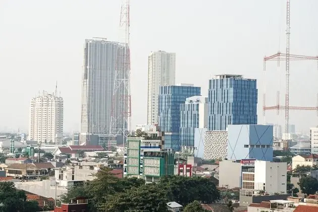 Contemporary Style & Family 2BR Apartment Belmont Residence Puri