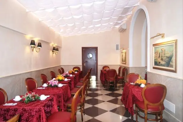 Hotel Contilia - Yerinde Yemek