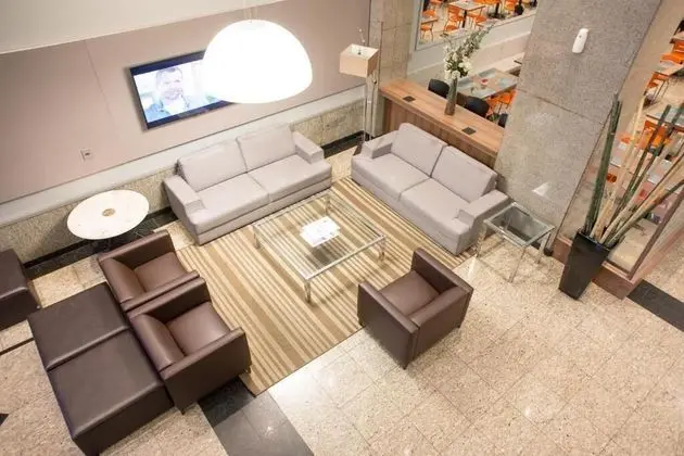 Continental Business - Lobi