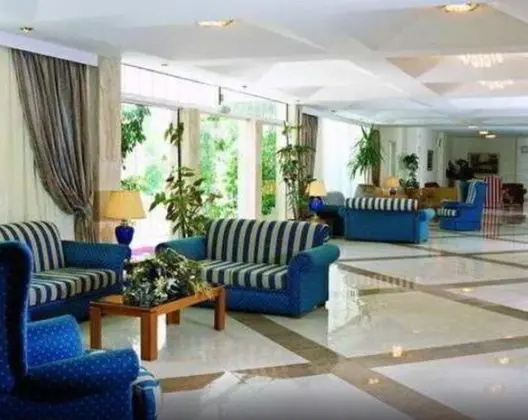 Continental Palace - Lobi