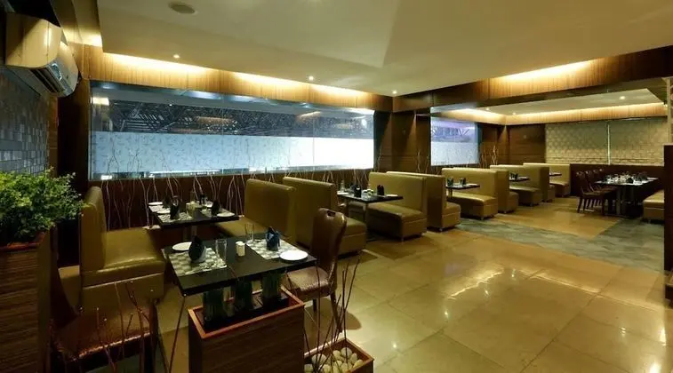 The Contour Hotel - Yerinde Yemek