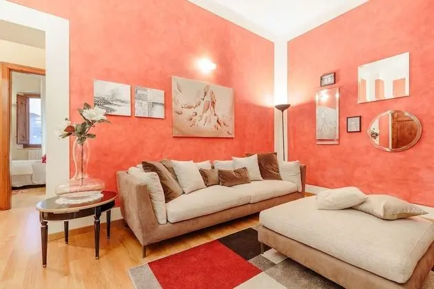 Convenient 3 Bedrooms Flat in Central Lucca With air Conditioning