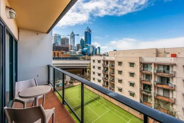 Conveniently Located 2 Bedroom Apartment In The CBD