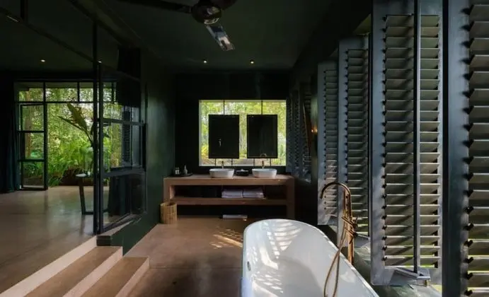 Cool and Contemporary Hilltop Villa With Ocean Views - Oda