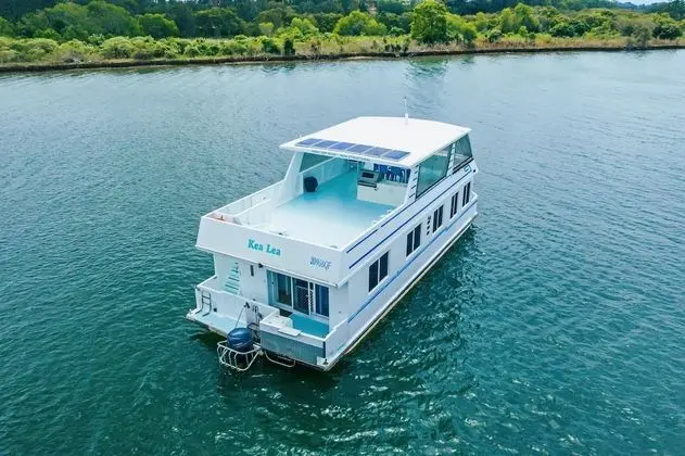 Coomera Houseboat Holidays - Oda Manzaraları