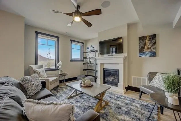 Coopers Collection 1 - Blackstone at the Canyons