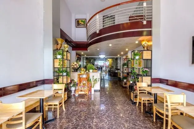 Coop's Hotel & Apartments - Lobi