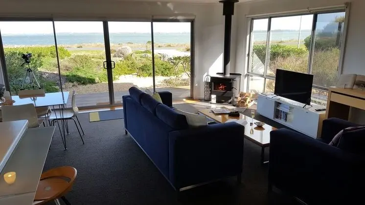 Coorong Waterfront Retreat - 1