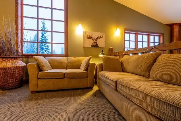 Copper Horse Lodge - Lobi