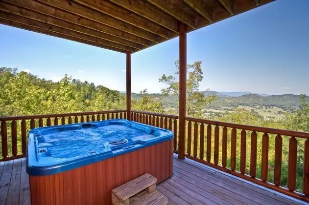 Coppertop - Four Bedroom Cabin - Spa