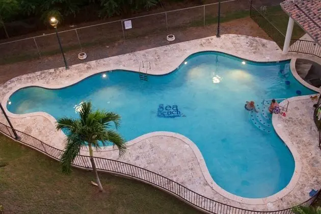 Coqui Cabana at Sea Beach Village - Havuz