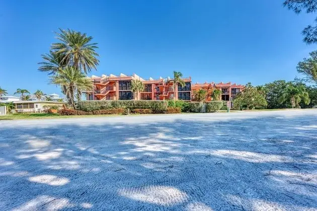 Coquina Tropics-2 Bedrooms-plus Den-2 Bathroom-water Views From Every Room