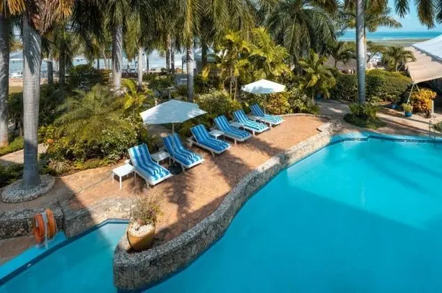 Coral Beach Hotel Dar Es Salaam - Havuz