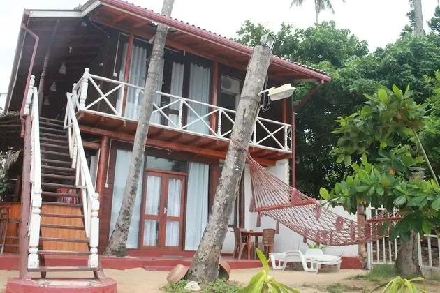 Coral Beach Hotel