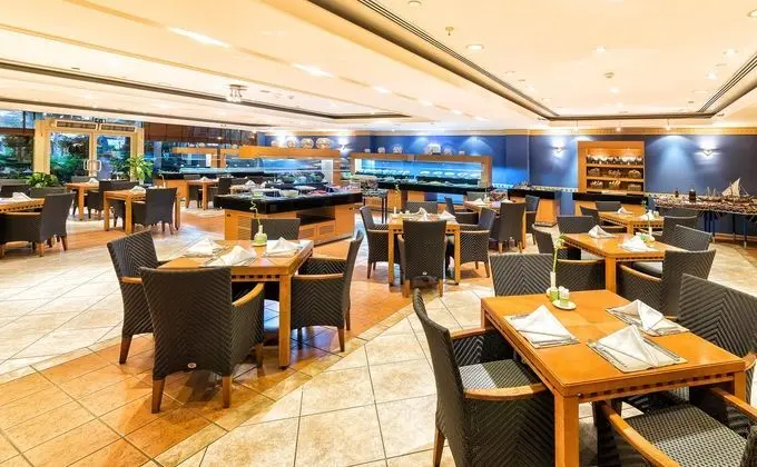Coral Beach Resort Sharjah - Lobi