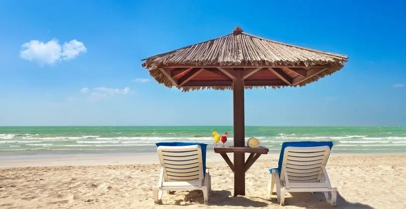 Coral Beach Resort Sharjah - Plaj