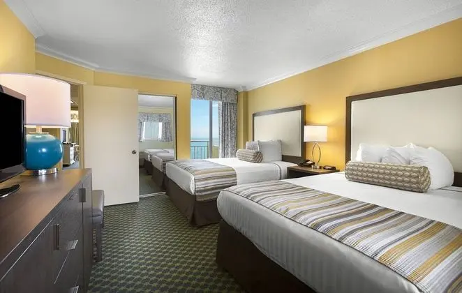 Coral Beach Resort Hotel & Suites