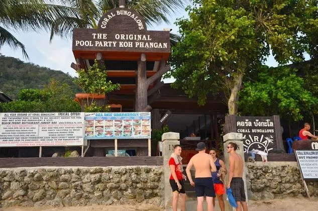 Coral Bungalows - Havuz