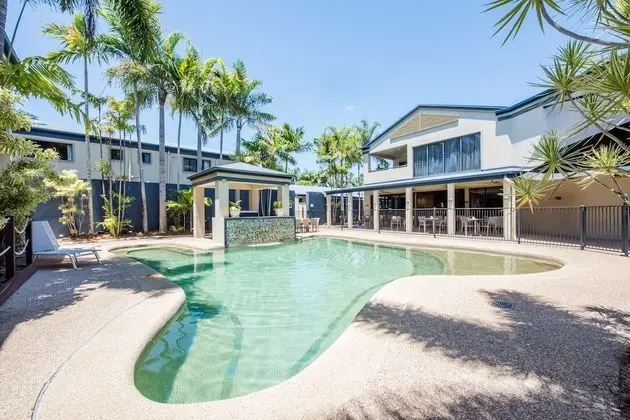 Coral Cay Resort - Havuz