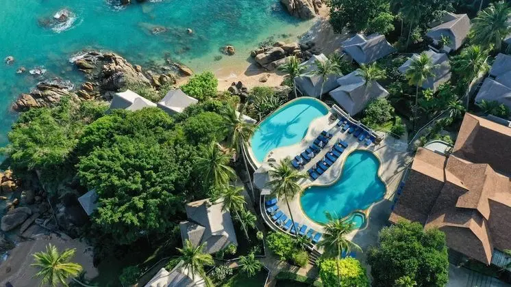 Coral Cliff Beach Resort Samui - Havuz