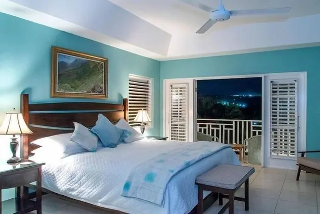 Coral Cove-Discovery Bay 5BR - Oda