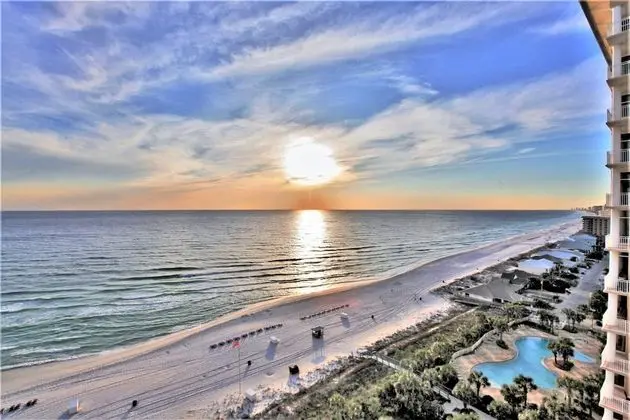 Coral Reef Beach Resort by Panhandle Getaways - Plaj