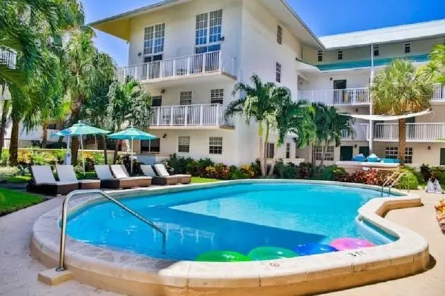 Coral Reef Suites Key Biscayne Mia