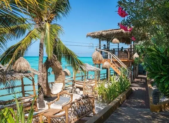 Coral Rocks Hotel & Restaurant - Plaj