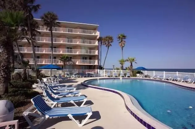 Coral Sands Oceanfront Resort