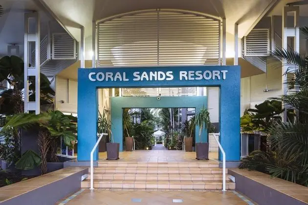 Coral Sands Resort on Trinity Beach - Lobi