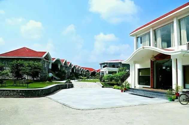 The Corbet Manral Resort & Spa - Lobi