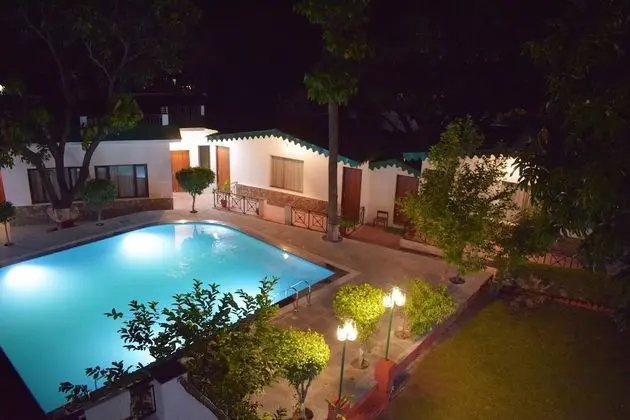 Corbett Paradiso Resorts