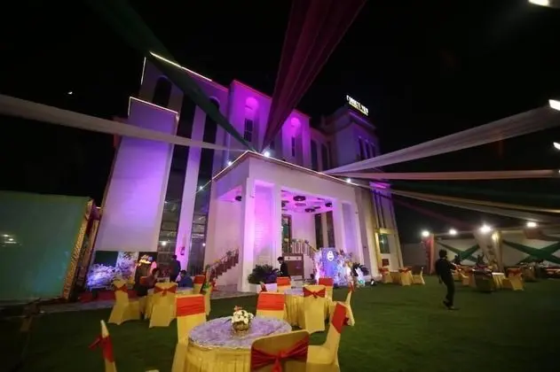 Corbett View Banquets and Resorts - Dış Mekan