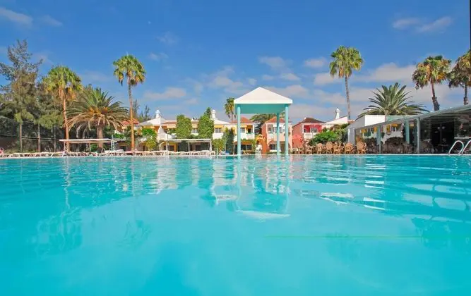 Cordial Green Golf (Bungalows) - Havuz