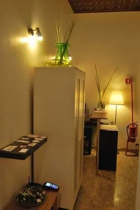 Core de Roma Suites - Lobi
