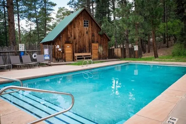 Corkins Lodge - Havuz