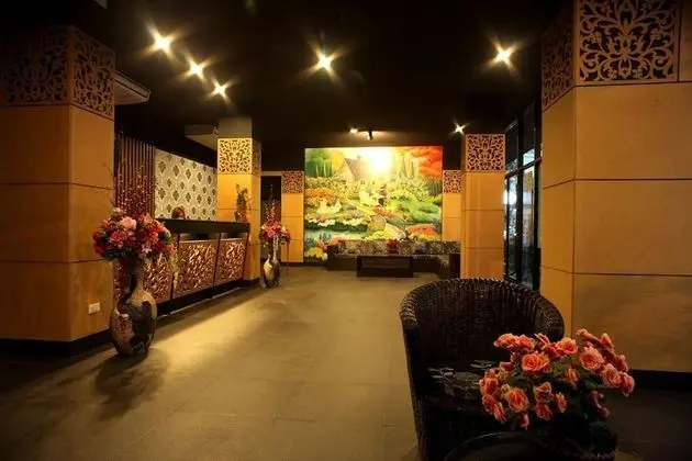 The Corner Hotel - Adults Only - Lobi
