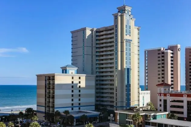 Corner Glass Units With Spectacular Ocean View