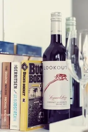 Corner House Residence