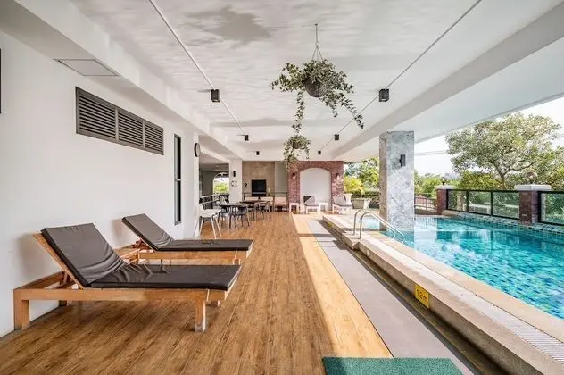 The Corner Lodge - Öne Çıkan Resim