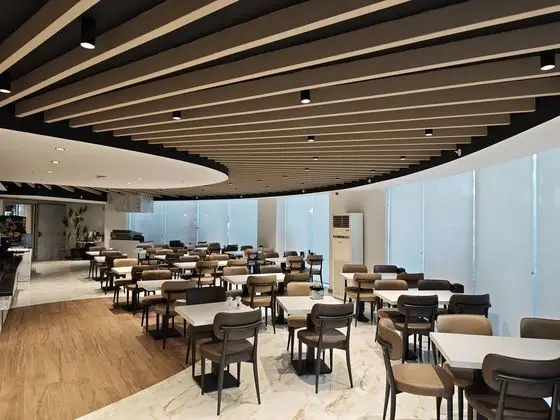 The Corner Park Hotel