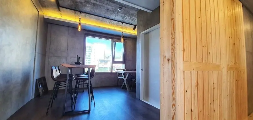 Cornerstone Hotel - Lobi