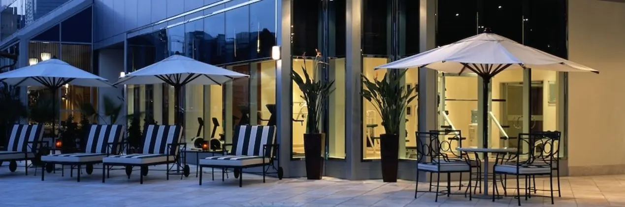 Corniche Hotel Abu Dhabi - Dış Mekan