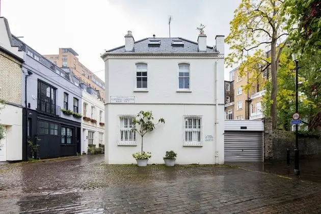 Cornwall Gardens by Lime Street