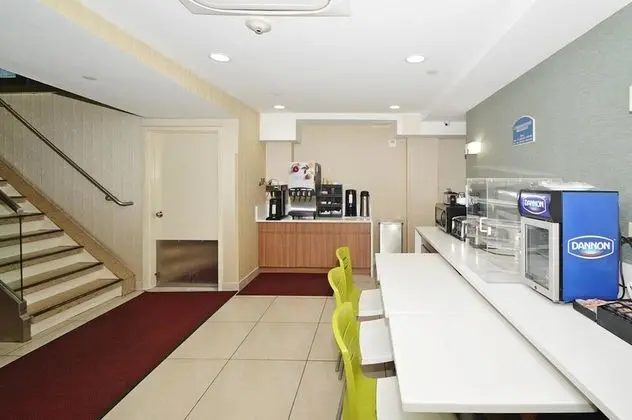 Corona Hotel - Yerinde Yemek