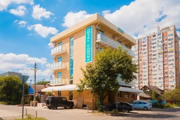 Corona Hotel