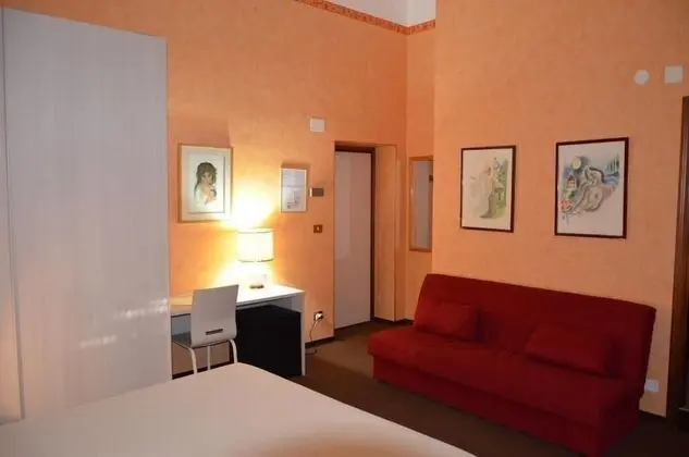 Hotel Corona - Oda