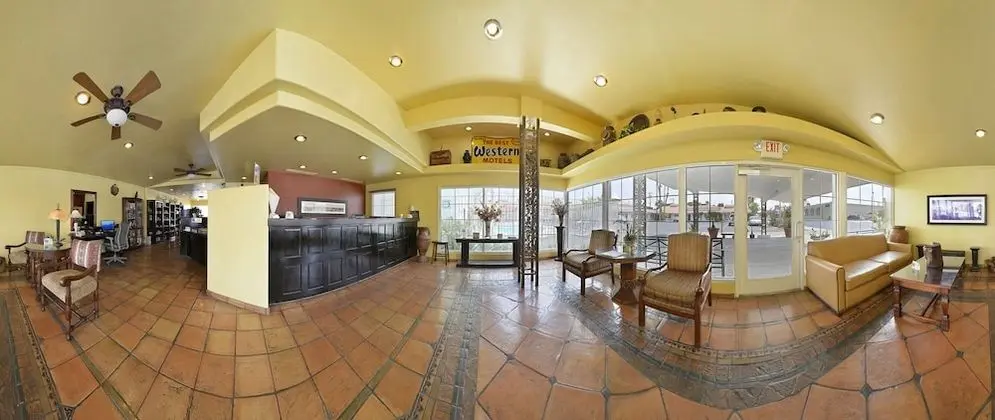 Coronado Motor Hotel, a Travelodge by Wyndham - Lobi